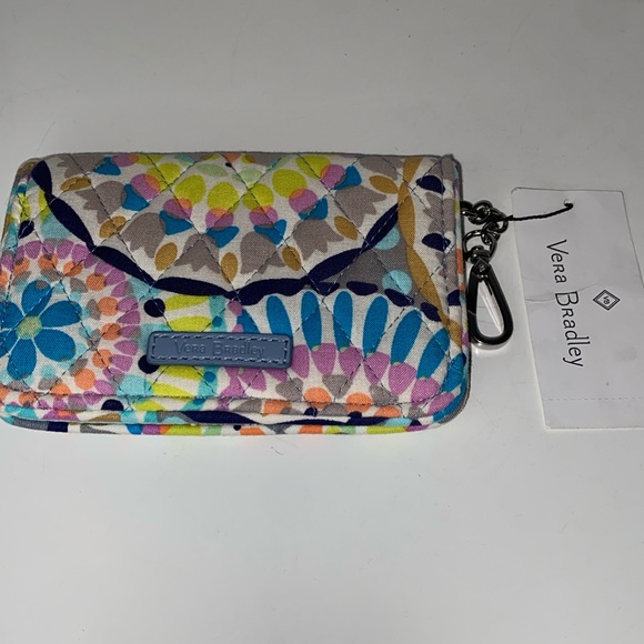 Vera Bradley RFID Small Bifold Wallet, Sunny Medallion fabric New With Tags NWT - Picture 8 of 14